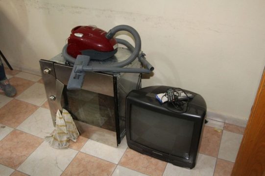 Arrestohet “SKIFTERI” i Elbasanit, kapet MAT duke vjedhur brenda një shtëpie