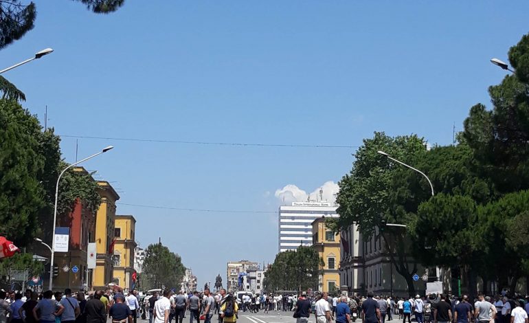 POST PROTESTA/ Si u pasqyrua “TUBIMI” i demokratëve në mediat e huaja… (VIDEO)