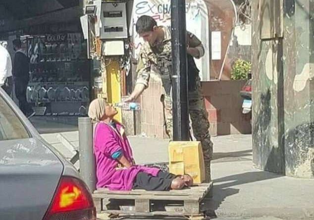 Lypëse në rrugë, miliona në llogarinë bankare