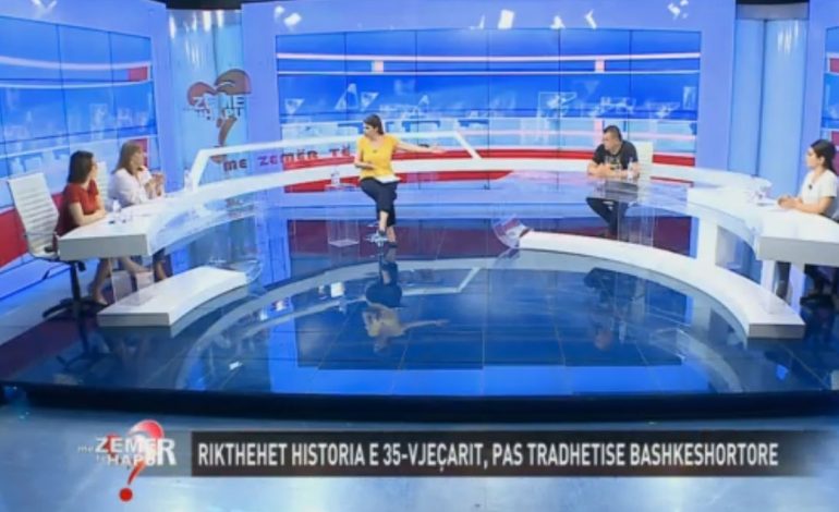 Gruas i ZBULUAN tradhtinë me mikun e shtëpisë/ Braktis burrin dhe fëmijët pasi… (HISTORIA)
