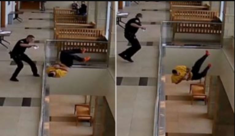 Tentoi të arratiset nga salla e gjyqit, burri bie nga ballkoni, thyen këmbën dhe kafkën (VIDEO)