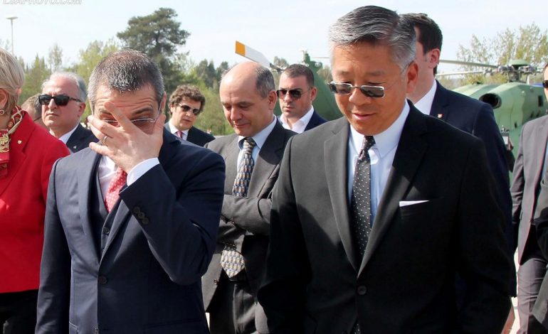 “Zëri i Amerikës”: Mes ish ministrit të Brendshëm Tahiri dhe prokurorëve, tani qëndron vetëm gjykata!