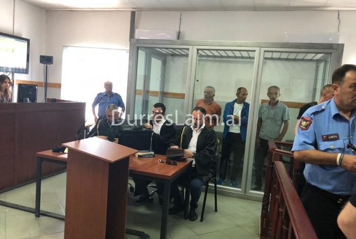 VJEDHJA E PROKURORISE NE DURRES/ Nis gjyqi ndaj tre të akuzuarve (FOTO)