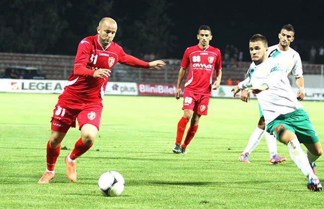 Kush është ish-futbollisti shqiptar që u ARRESTUA në Gjermani për shuma të mëdha parash (FOTO)