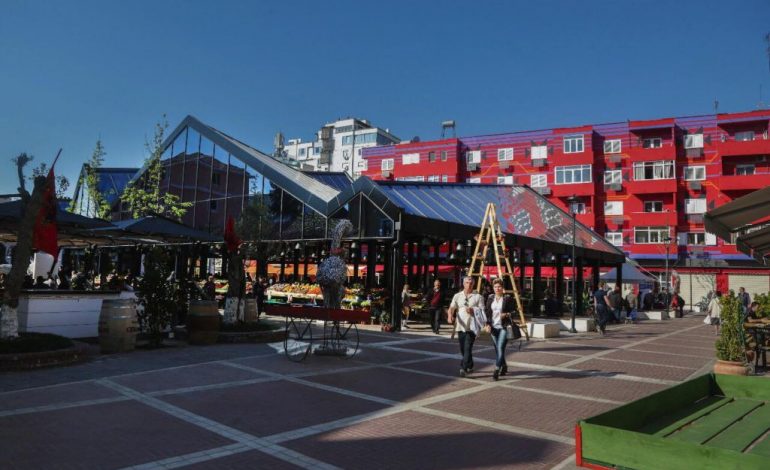 Die Welt: Tirana, qyteti që po përjeton bum, atraksion turistik për njerëzit me shije