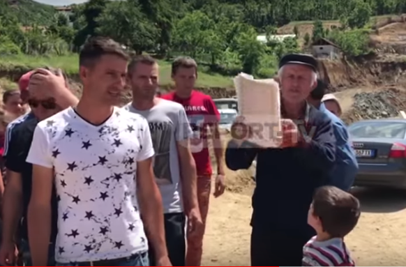 Firma u dëmton shtëpitë nga shpërthimet me dinamit, banorët: Do bëjmë vetëgjyqësi