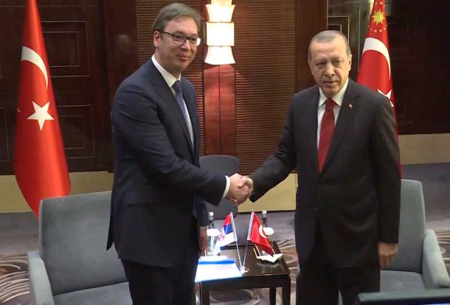 Vuçiç sulmon Ramush Haradinajn në prani të presidentit turk Erdogan