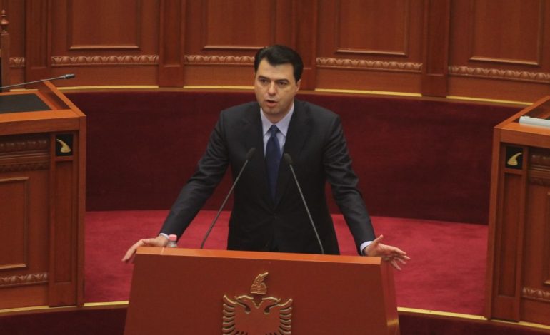 Basha: Do nxjerr sot prova të forta, si e mbrojti Fatmir Xhafaj vëllain trafikant droge