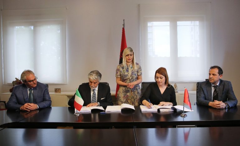 Firmoset kontrata, gati fillimi i punimeve për ndërtimin e spitalit të ri në QSUT, investimi 14.4 mln euro