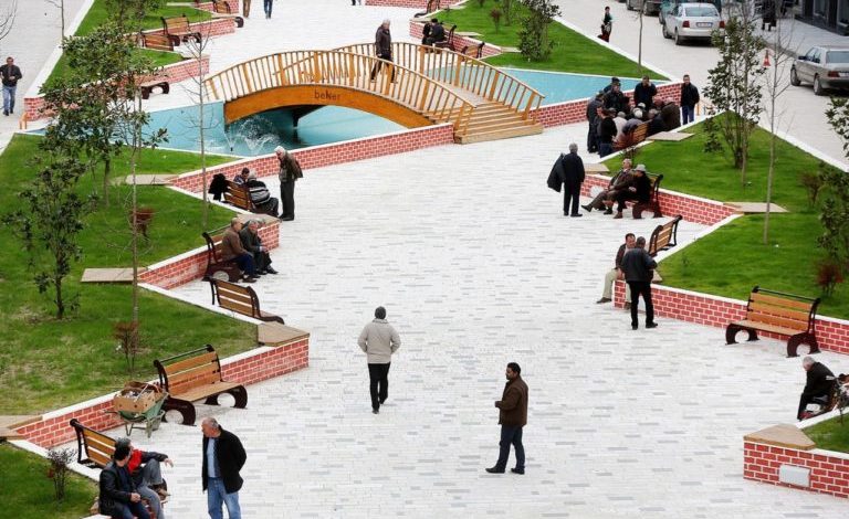 Macron si Rama, rilindje urbane për të rigjallëruar qendrat e qyteteve franceze