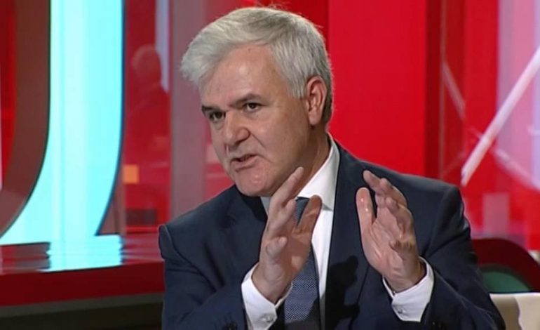 PAS AUDIO-PËRGJIMIT/ Balla dhe Braçe takim urgjent me ministrin Xhafaj