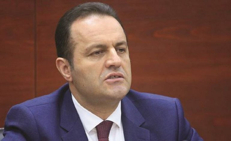 SONDAZHI/ A do të arrestohet ADRIATIK LLALLA? Rezultati surprizë për “PESHKUN E MADH”, votojnë qindra (DETAJET)