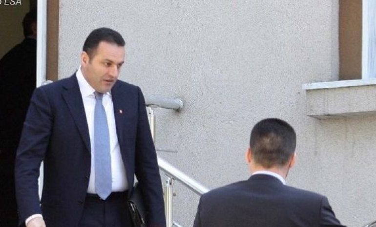 Klodian Braho, kush është prokurori që do të hetojë Adriatik Llallën, ish-shefin që e promovoi tek Krimet e Rënda