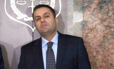 RISHFAQET ADRIATIK LLALLA/ Pas një viti "mungesë" ish kryeprokurori kthehet në Tiranë. Kapet me... (VIDEO)