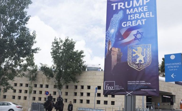 SHBA hap ambasadën e re në Jerusalem, palestinezët në protesta
