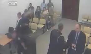“Zëri i Amerikës” jep alarmin për grabitjet e dosjeve në prokurorinë e Durrësit dhe arratisjet e të dënuarve nga gjykatat
