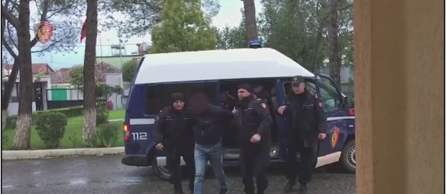 Të dënuar për mashtrim e dhunë në familje, arrestohen dy të kërkuarit në Fier (EMRAT)