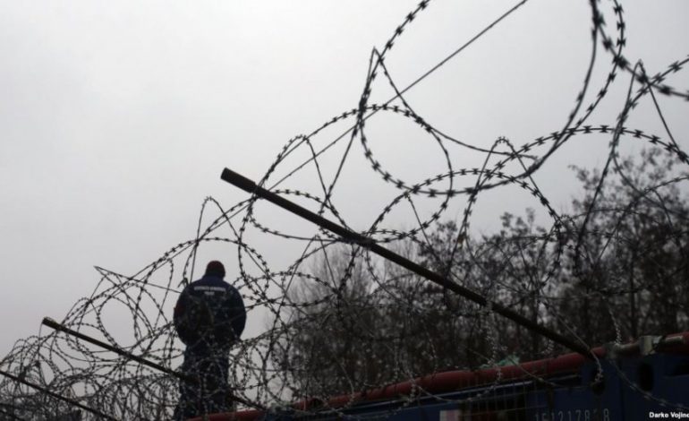 Hungaria do t’i dënojë ata që ndihmojnë klandestinët
