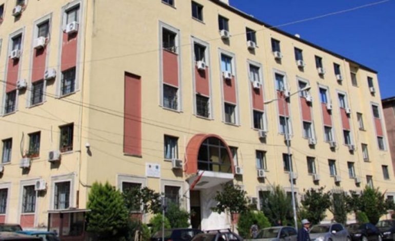 GRABITJA NE PROKURORINE E DURRESIT/ Regjistrohet procedim penal, ishin dy persona, kanë hapur me dhunë…