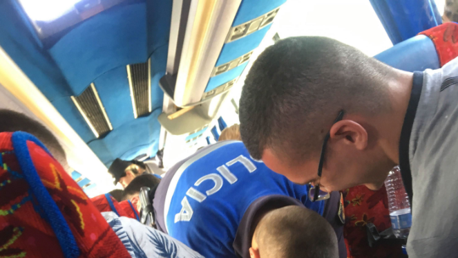 Studentes nga Vlora i bëjnë gjëmën/ I marrin 300 euro në autobus kur ajo… (FOTO)