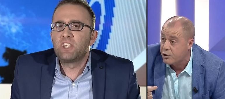 “VILA E SATËME”/ Video e sherrit LIVE. Nano i kthehet Bardhit: O kërriç, idiot me gjyslyke
