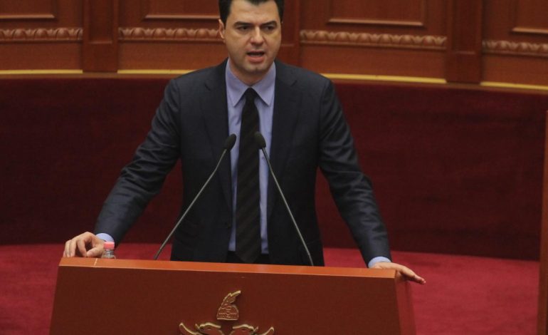 PROJEKTLIGJI I TEATRIT/ Basha me mesazh të fortë: Thirrini mendjes, duhet të na jepnit përgjigjet e…