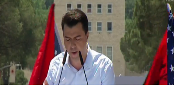 “A je i gatshëm të japësh dorëheqje nëse përgjimi rezulton sajesë?”, Basha i shmanget pyetjes së gazetarëve
