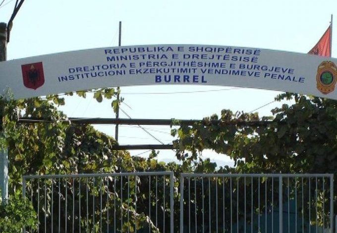 NDODH NË BURREL/ Kërkesa e pazakontë 20 të burgosurve: Duam RROGË ose ulje dënimi…
