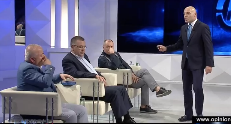 “PËRGJIMET”/ Artan Hoxha tregon PAJISJET që regjistrojnë politikanët: Çelsa, ora, kopsa… (VIDEO)