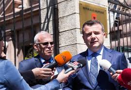 E FUNDIT/ Braho “plotëson karrigen” e Tahirit në Komisionin e Ligjeve