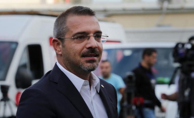 Tahiri apelon masën “arrest shtëpie” tek Gjykata e Apelit/ Momenti i shoqërimit nga policia (VIDEO)