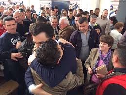 Ish ALEATI Bashës IRONIZON: Luli sot mblodhi më pak protestues se Sazan Guri…