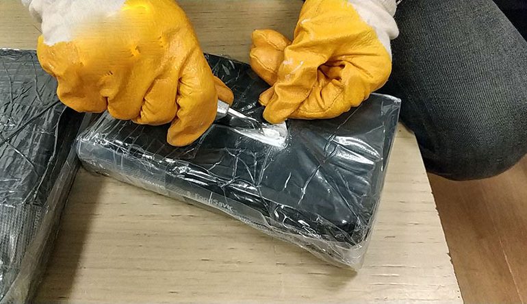 10 KG KOKAINË BRAZILIANE/ Dalin pamjet e shqiptarit që u kap në Turqi, si i kishte FSHEHUR në valixhe. Para pak ditësh kishte…