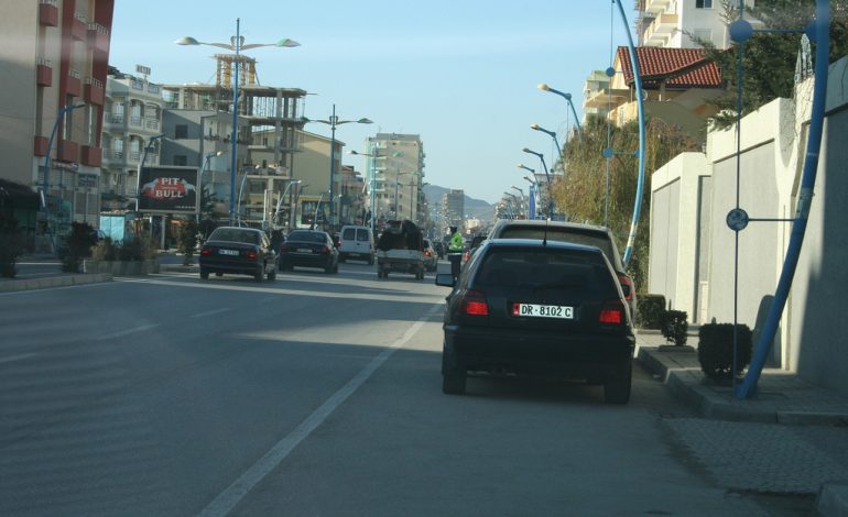NDODH NË DURRËS/ 42 vjeçari ndërton RRUGË në pronën e komshiut. Pronari e denoncon…