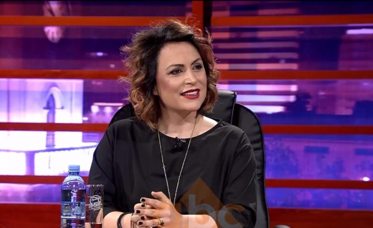 Eni Vasili: Pse Berisha është më komod se Rama në intervistë, momentet e vështira me ta…