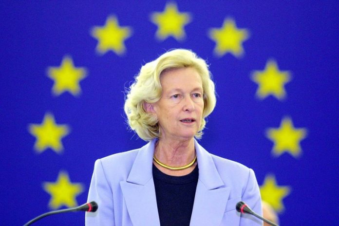 FRANCË/ Ndahet nga jeta Nicole Fontaine, ish-presidente e Parlamentit Europian