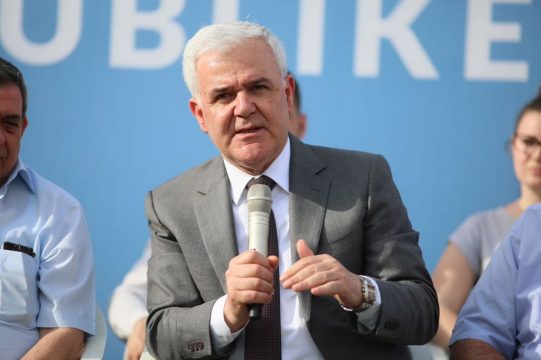 Ministri Xhafaj: Duhen identifikuar bandat kriminale dhe të ndalojmë pastrimin e parave