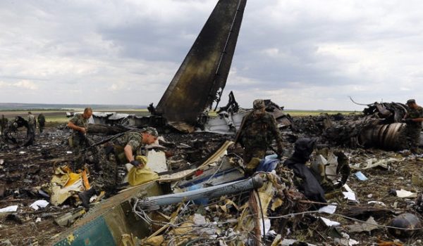 NATO i kërkon Rusisë të mbajë përgjegjësi për rrëzimin e avionit MH17