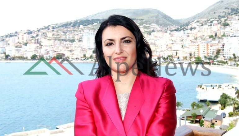 “Shpërdorim detyre” dhe “Falsifikim dokumentash”/ Kush është Kryetarja e Bashkisë Sarandë që jepte leje ndërtimi në favor të…