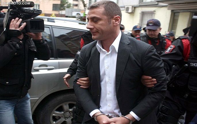 LIRIMI NGA BURGU I MARK FRROKUT/ Flet avokati: Fitoi lirinë pasi…