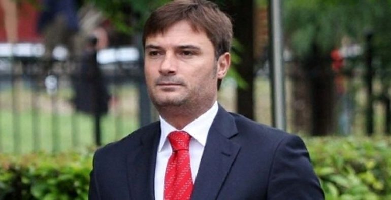 Duhet të ishte në Prokurori, deputeti Alibeaj shfaqet në Spaç përkrah Metës (VIDEO)