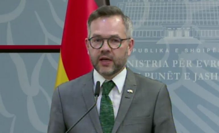 Ministri gjerman në Tiranë: Rruga drejt BE e vështirë, po verifikojmë arritjet e Shqipërisë
