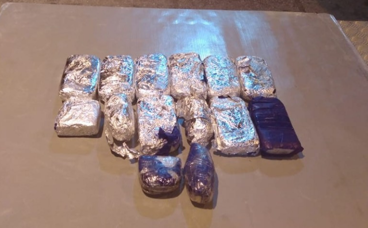 U KAP ME 6 KG HEROINË/ Si e zbuloi qeni “LESI”, shqiptarin me pasaportë spanjolle që tentoi… (FOTO)
