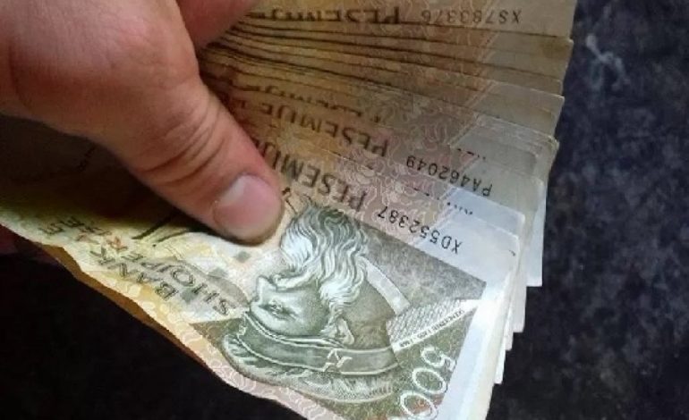 NDODH NË TIRANË/ Burri akuzon NUSEN e djalit: Më vodhi LEKËT në dhomën e gjumit kur…