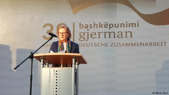 30 vjet bashkëpunim Gjermani-Shqipëri/ Ambasadorja: Jemi në anën tuaj