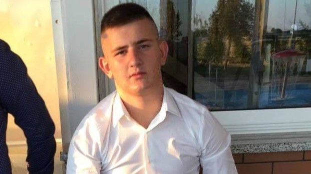 I FIKSUAR PAS SHPEJTESISE/ Ja kush është i riu shqiptar që humbi jetën në aksidentin me motorr në Itali (FOTO)