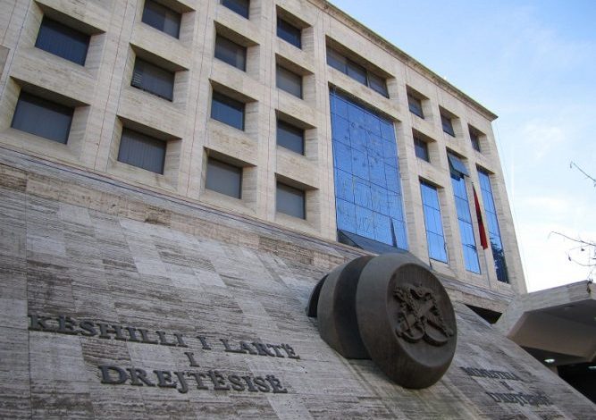 Këshilli i Lartë i Drejtësisë kthen në detyrë gjyqtaren Shpresa Becaj
