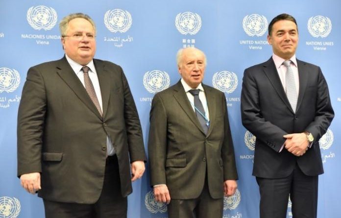 Kotzias: Të pranojmë njërin nga propozimet e Nimiç
