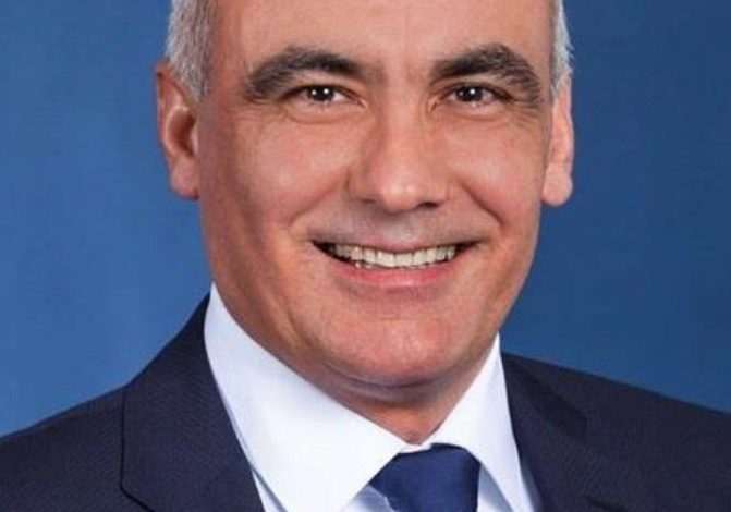 E RRALLË/ Shkoi si AZILANT! 48-vjeçari nga Rrësheni bëhet shqiptari i parë DEPUTET i CDU-së…