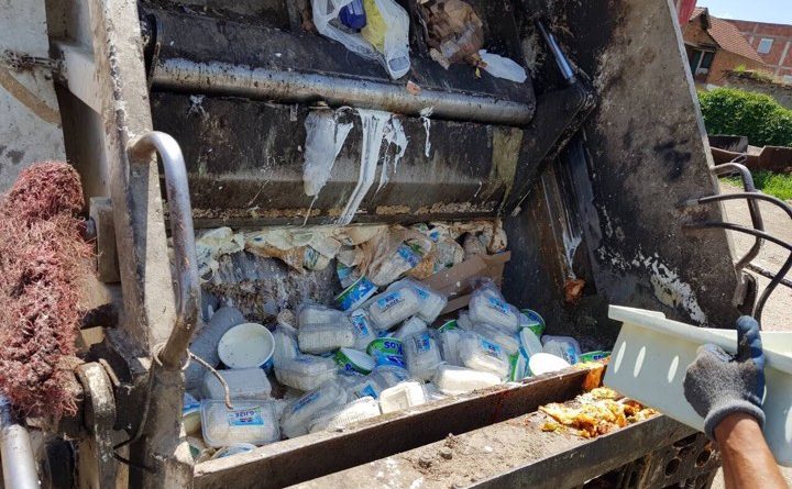 Konfiskohen dhe asgjësohen afro 1 ton qumësht dhe nënprodukte të tij të prishura